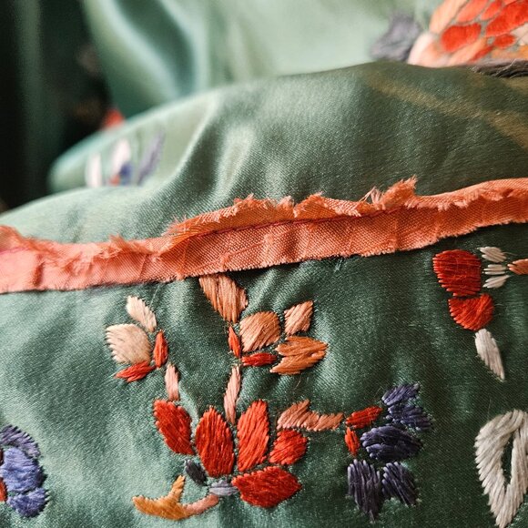 Vintage Chinese Embroidered Silk Robe Green - Picture 11 of 12